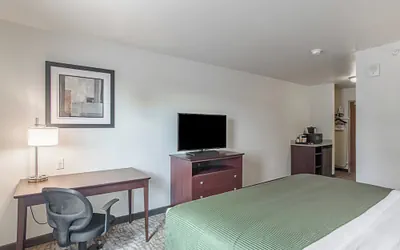 Photo 5 - Cobblestone Inn & Suites - Guernsey