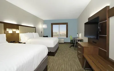 Photo 3 - Holiday Inn Express & Suites Columbus North by IHG