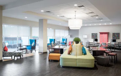 Photo 4 - Home2 Suites by Hilton Ft. Lauderdale Airport-Cruise Port