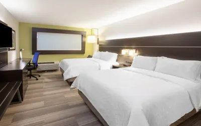Photo 3 - Holiday Inn Express & Suites Redding by IHG
