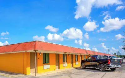 Photo 2 - Budget Inn By OYO Edinburg Hwy 281
