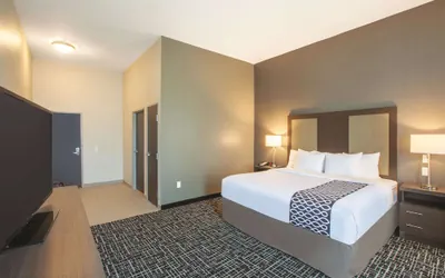 Photo 5 - La Quinta Inn & Suites by Wyndham San Marcos Outlet Mall