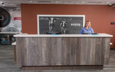 Photo 3 - Hampton Inn & Suites Buellton/Santa Ynez Valley