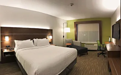 Photo 4 - Holiday Inn Express & Suites Sterling by IHG