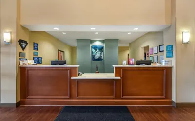 Photo 4 - Best Western Plus Tuscumbia Muscle Shoals Hotel and Suites