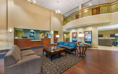Photo 3 - Best Western Plus Tuscumbia Muscle Shoals Hotel and Suites