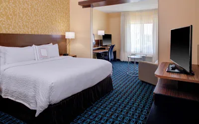 Photo 5 - Fairfield Inn and Suites by Marriott Detroit Canton