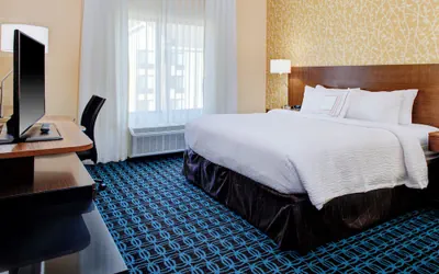 Photo 4 - Fairfield Inn and Suites by Marriott Detroit Canton