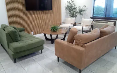 Photo 3 - Derby Inn & Suites