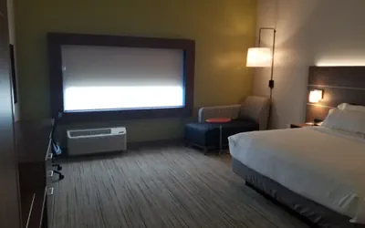 Photo 4 - Holiday Inn Express & Suites Fort Mill by IHG