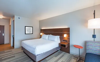 Photo 3 - Holiday Inn Express & Suites Chanute by IHG