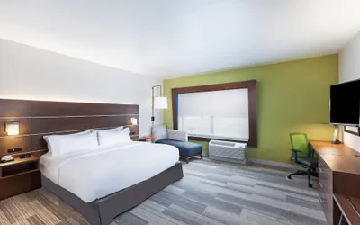 Photo 5 - Holiday Inn Express & Suites Chanute by IHG