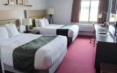 Photo 3 - Pictured Rocks Inn & Suites
