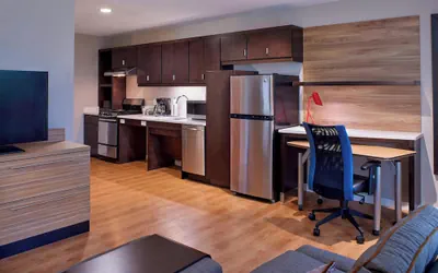 Photo 2 - TownePlace Suites by Marriott Richmond