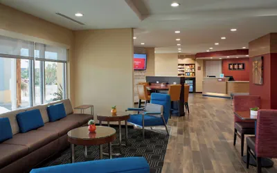 Photo 3 - TownePlace Suites by Marriott Richmond