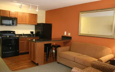Photo 2 - Affordable Suites Mooresville LakeNorman