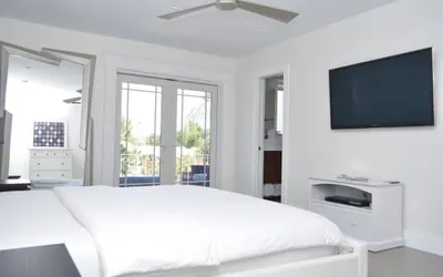 Photo 3 - 2 Bedroom Homes in North Miami by TMG