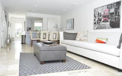 Photo 2 - 2 Bedroom Homes in North Miami by TMG