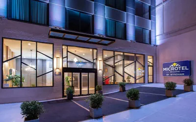 Photo 2 - Microtel Inn by Wyndham Long Island City