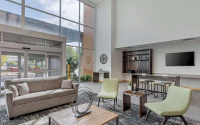 Photo 4 - Best Western Plus Peppertree Nampa Civic Center Inn