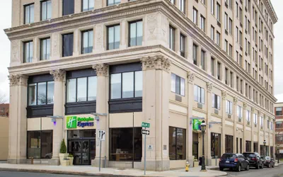 Photo 2 - Holiday Inn Express Springfield Downtown by IHG