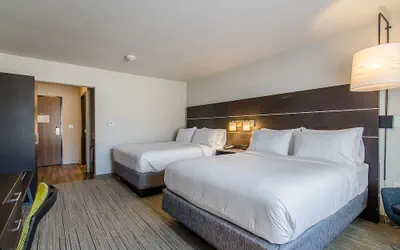 Photo 5 - Holiday Inn Express & Suites Atchison by IHG