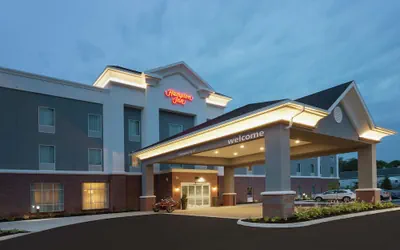 Photo 2 - Hampton Inn Kennebunk Kennebunkport