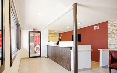 Photo 3 - OYO Hotel McAllen Airport South