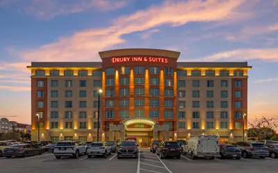 Photo 2 - Drury Inn & Suites Fort Myers Airport FGCU