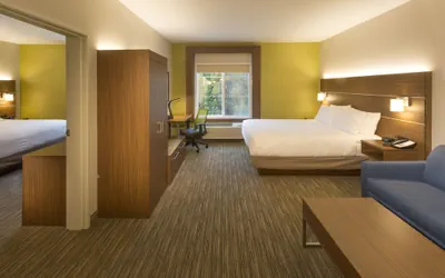 Photo 5 - Holiday Inn Express & Suites Seattle South - Tukwila by IHG