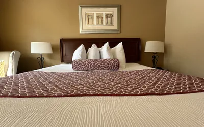 Photo 5 - Abram Inn & Suites
