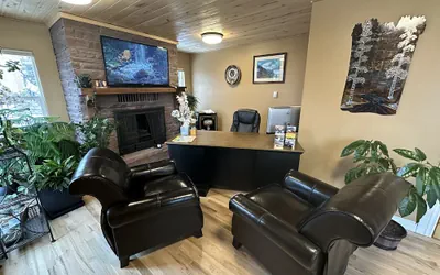 Photo 4 - Abram Inn & Suites