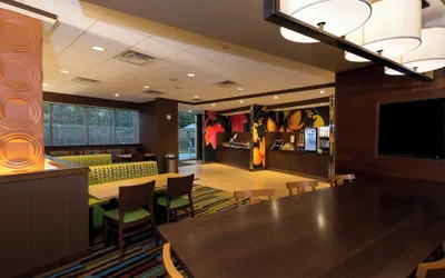 Photo 2 - Fairfield Inn & Suites by Marriott Detroit Chesterfield