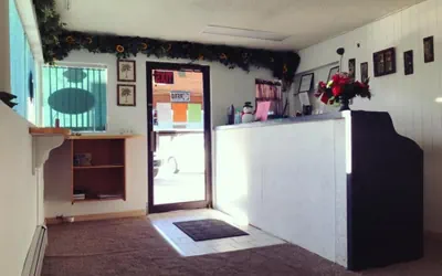 Photo 3 - Golden Arrow Motel