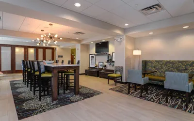Photo 5 - Hampton Inn Brighton