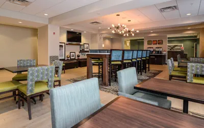 Photo 4 - Hampton Inn Brighton