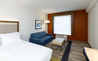 Photo 4 - Holiday Inn Express & Suites Sturbridge by IHG