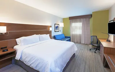 Photo 3 - Holiday Inn Express & Suites Lenexa - Overland Park Area by IHG