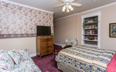 Photo 4 - Whiskey Row Penthouse