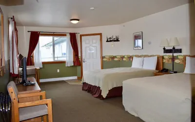 Photo 4 - Longliner Lodge and Suites