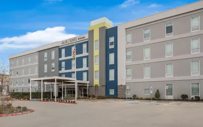 Photo 2 - Home2 Suites by Hilton Baytown