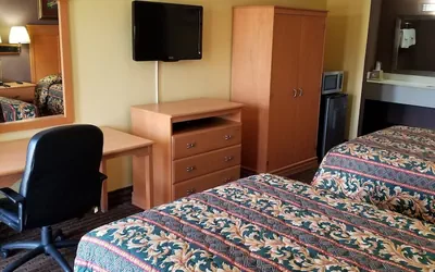Photo 2 - Hermitage Inn
