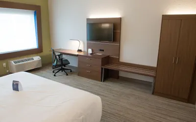 Photo 4 - Holiday Inn Express & Suites Mishawaka - South Bend by IHG