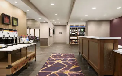 Photo 5 - Hampton Inn & Suites Seattle/Renton