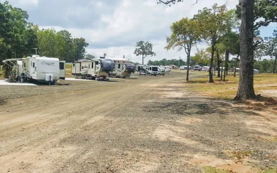 Photo 2 - Toledo Bend RV Resort and Cabins