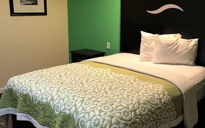 Photo 5 - Budget Inn