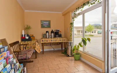 Photo 3 - Riviera Inn Motel