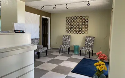 Photo 3 - Guest Inn