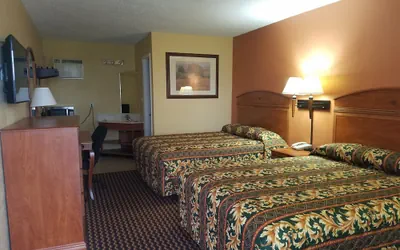 Photo 5 - Budget Inn