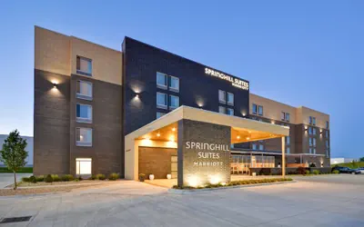 Photo 2 - SpringHill Suites by Marriott Cincinnati Blue Ash